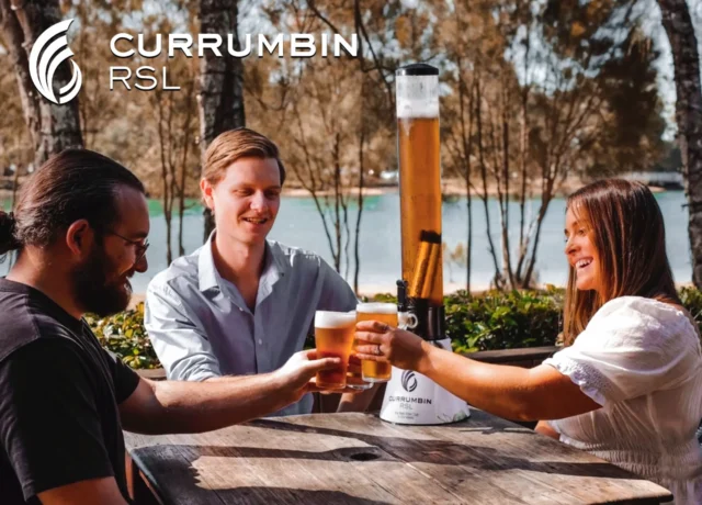 Currumbin RSL is a fantastic spot to share a ‘Beer Tower’ with your friends! 🍻🐣 #beertower #beertube #currumbinrsl #currumbin #goldcoast #queensland #beer #easter #goodtimes